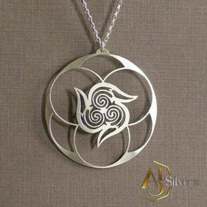 Gümüş Spiral Mistik Figürlü Kolye