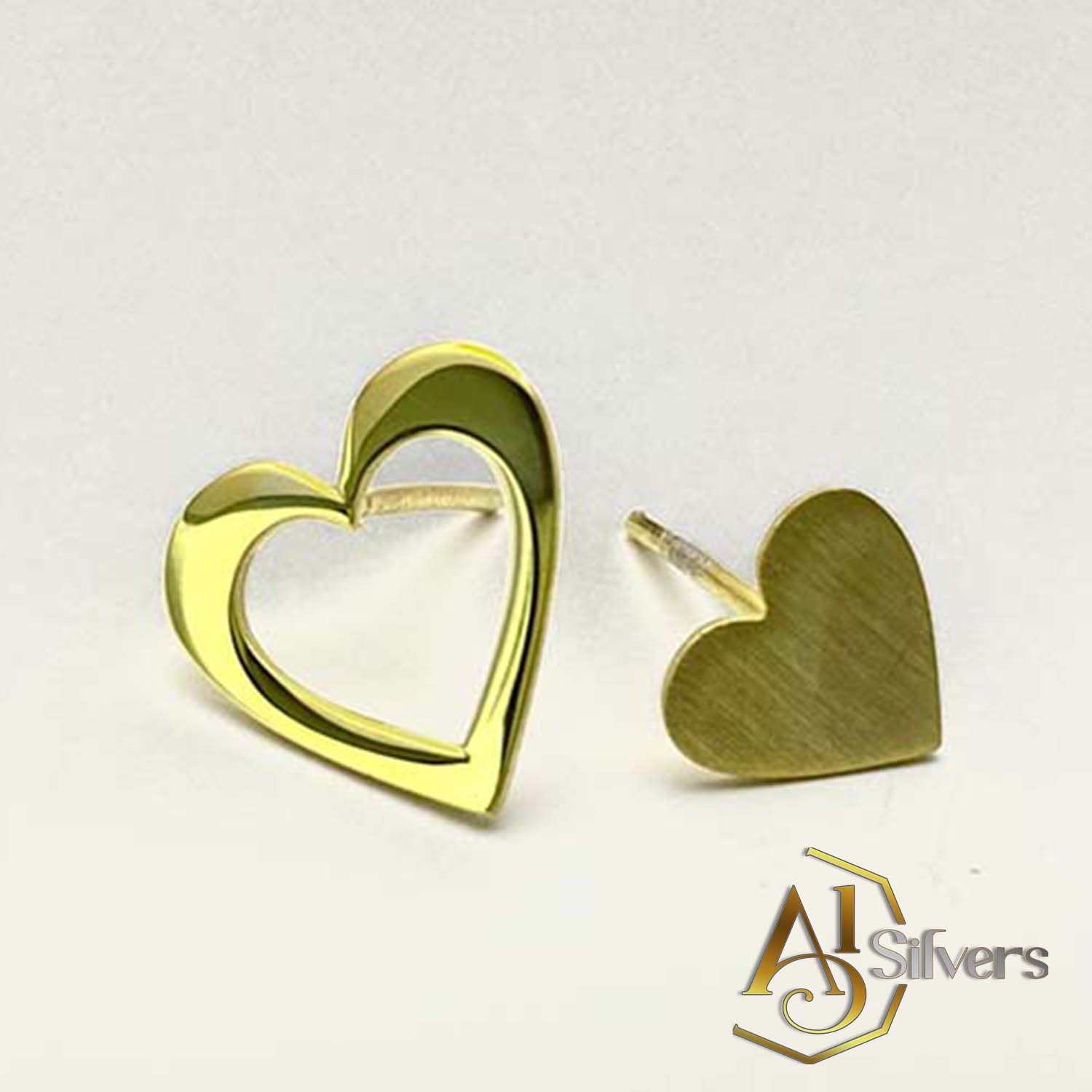 Kalp Figürlü Gümüş Küpe